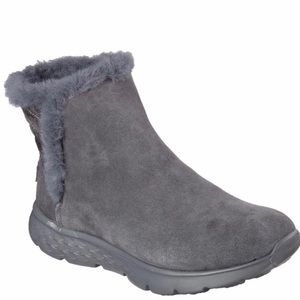 Skechers Performance  On The Go Cozies Winter Boot grey size 7.5